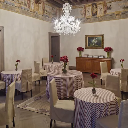 Cappello Hotel
