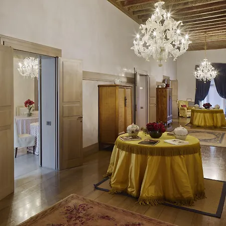 Cappello Hotel 3*