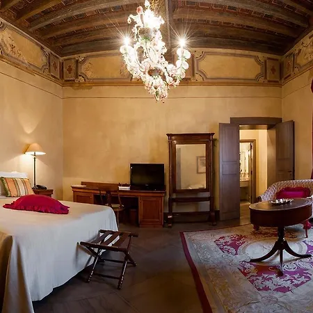 Cappello Hotel 3*